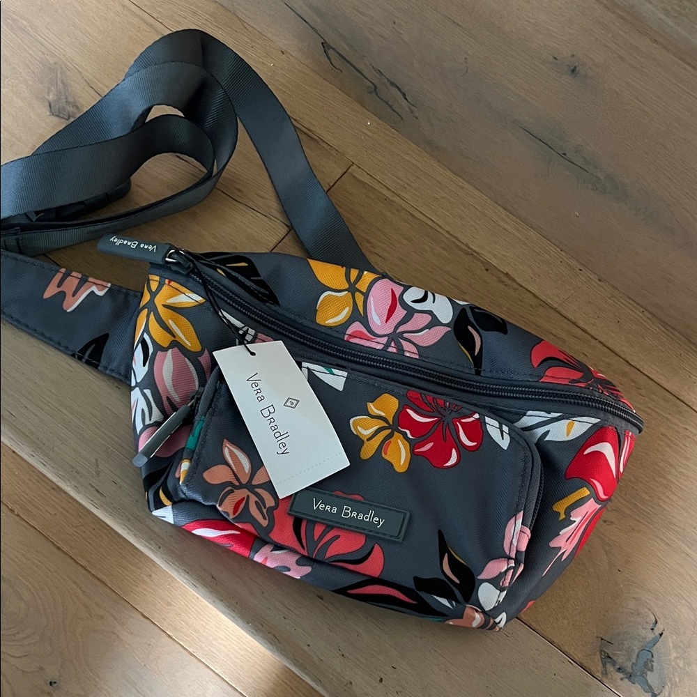 Vera Bradley Floral fancy pack bag, NWT